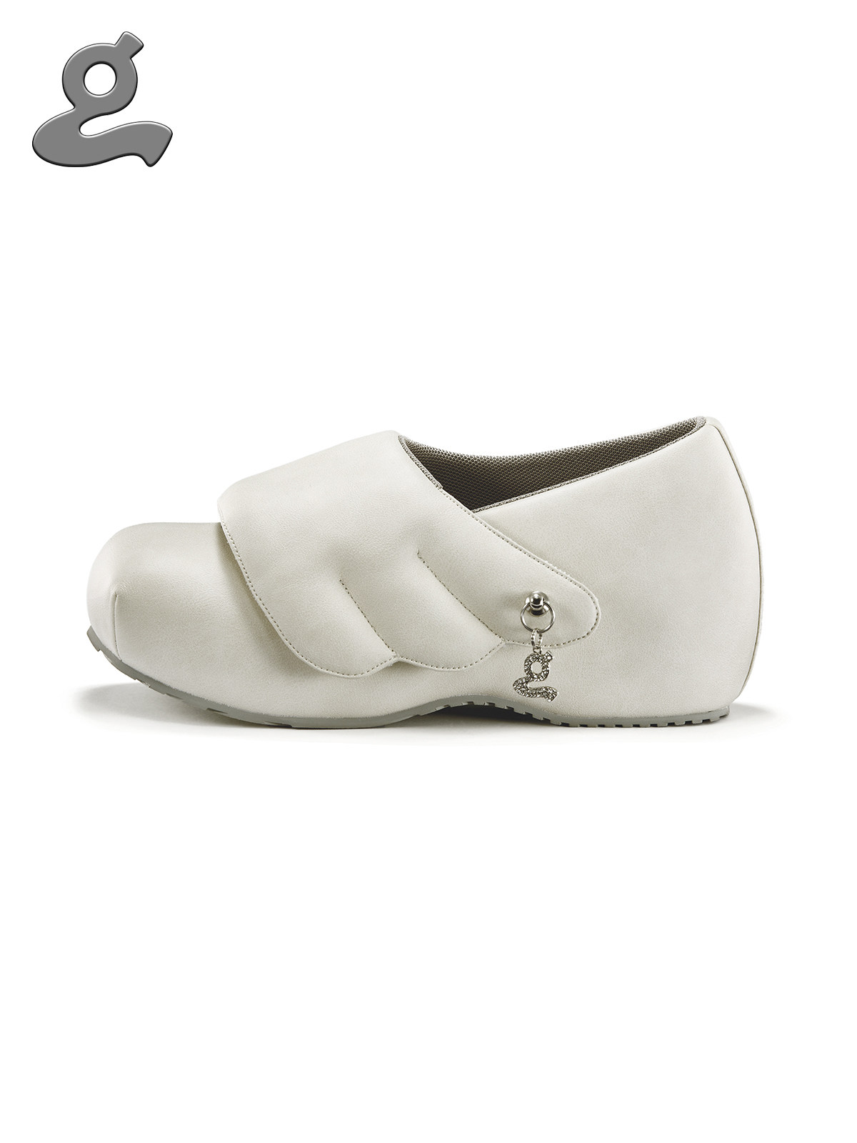 Grape hotel off-white winged loafers: the secret weapon for a