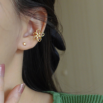 Sweet flower ear bone clip without ear hole female sterling silver unique camellia ear clip temperament niche high-end light luxury
