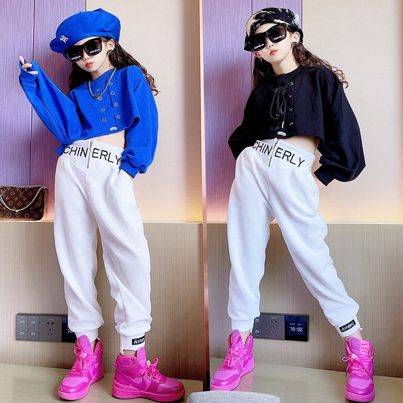 Girls' autumn suit 2021 new children's strappy sweater casual sports pants two-piece set in the big children's fried street tide