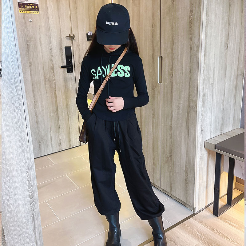 Girls' fashion slim sweater 2021 autumn new Korean version of long-sleeved slim bottoming top with letters cool and foreign style