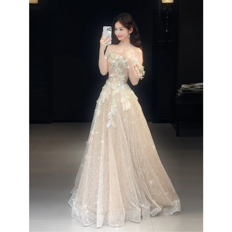One-Shoulder Evening Dress 2026 New High-End Light Luxury Niche Student Talent Show Host Banquet Elegant Engagement One-Shoulder Evening Dress 2026 New High-End Light Luxury Niche Student Talent Show Host Banquet Elegant Engagement