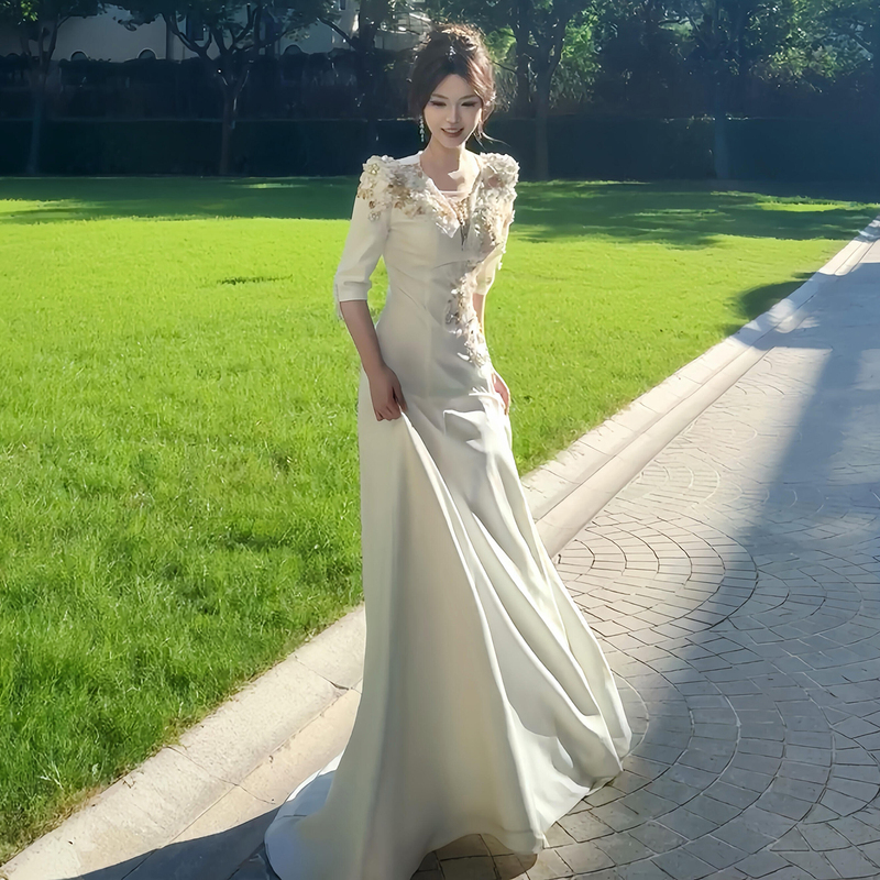 Hostess Dress for Women, Dignified and Elegant, Slimming, Suitable for Students, Art Exams, Coming-Of-Age Ceremonies, Birthdays, Ethnic Vocal Solo Performances