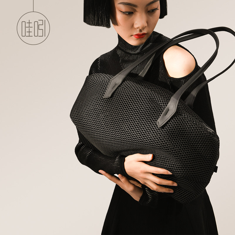 Liu Shengyi Original Soft Sculpture Great Care Special Light Single Shoulder Bag small crowdsourced design Package fashion Rhombou Girls Bag 802B