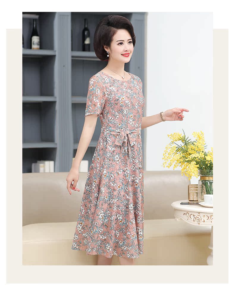 Váy mẹ mùa hè mới thon thả quý phái trung niên của phụ nữ váy hoa tay ngắn quá gối - Phụ nữ cao cấp áo sơ mi nữ trung niên đẹp