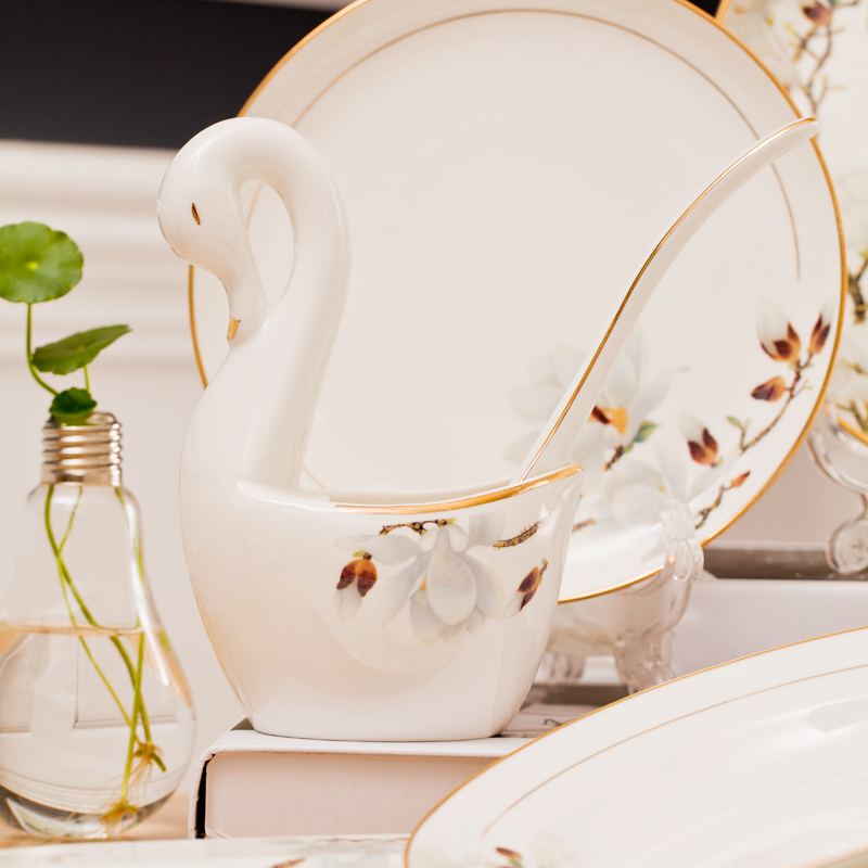 Fuels the ipads porcelain tableware suit of jingdezhen ceramic dishes suit China dishes high - class European - style gifts home