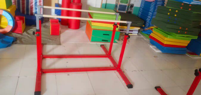Children's lifting parallel bars indoor sensory integration education physical fitness training happy kindergarten gymnastics equipment direct sales