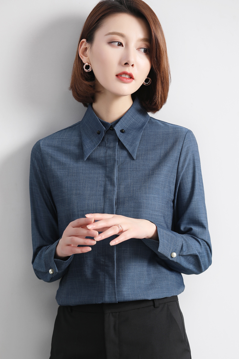 襯衫女設(shè)計感小眾新款上衣洋氣時尚職業(yè)打底尖領(lǐng)長袖襯衣