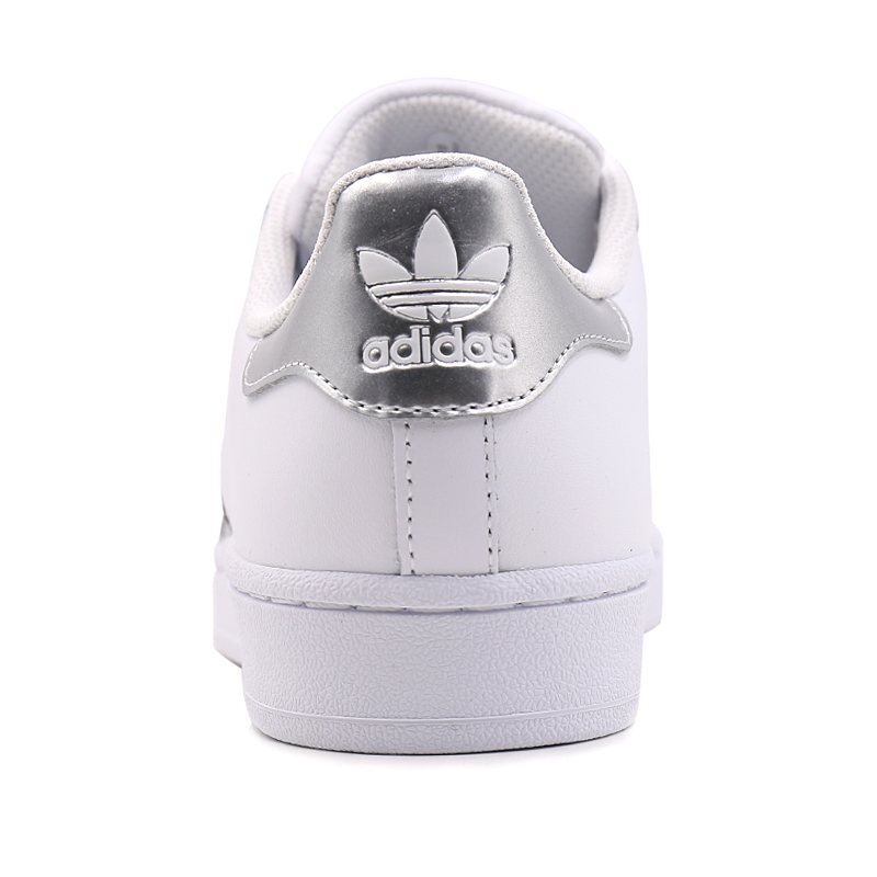 Adidas Adidas clover mùa hè mới Giày siêu tiêu chuẩn vàng trung tính SUPERSTAR C77124 - Dép / giày thường jordan xám trắng