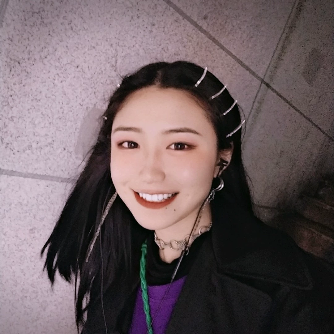 Lưới màu đỏ kẹp từ kẹp đơn giản mũ đeo đầu clip blackpink Jin Zhini JENNI cùng một đoạn rhinestone tóc mái ngố kẹp tóc - Phụ kiện tóc