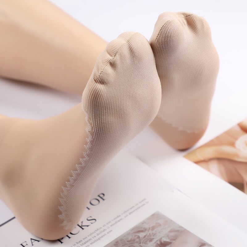 Cotton bottom silk Sox children Short-cylinder thin section Anti-slip anti-wear invisible Sox meat color Short Sox mid-summer shallow mouth