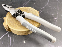 A Japan-style 8-inch multifunctional pliers