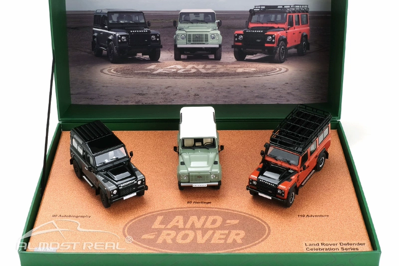 Gần như thật AR 1:43 Land Rover Defender Celebration Series Three-Car Set Mô hình xe hơi 2015 - Chế độ tĩnh