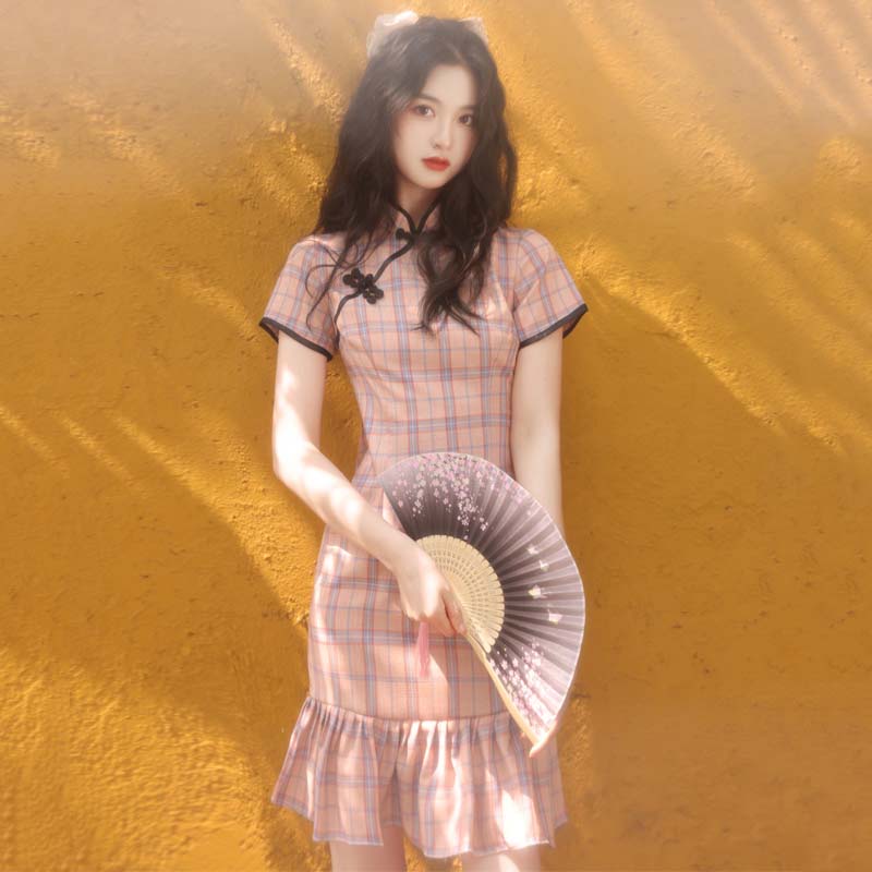 Short lightweight cheongsam,  Short lightweight cheongsam,