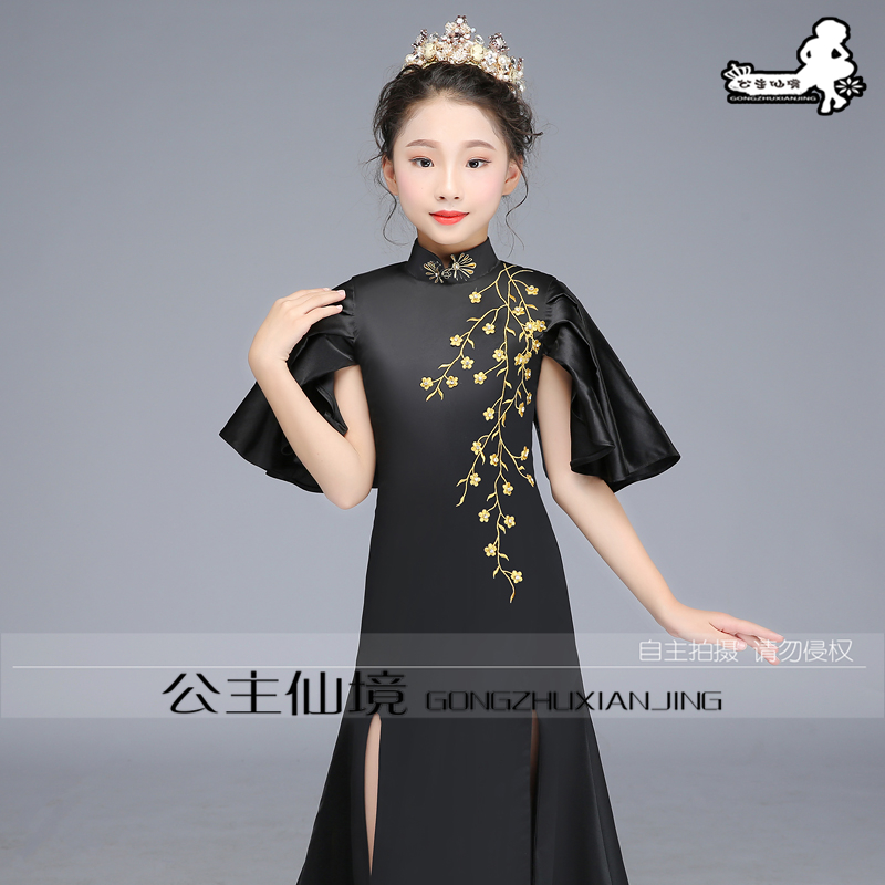 Trẻ em màu đen mới thêu Trung Quốc váy cô gái sườn xám váy cô gái trình diễn sân khấu T sân khấu catwalk quần áo vest bé trai 