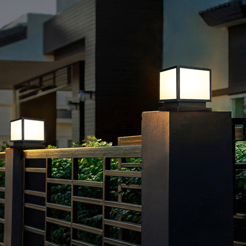 Solar Column Headlights Outdoor waterproof door column lamp Garden Villa Courtyard Lamp Wall Large Doorway Pillar Light