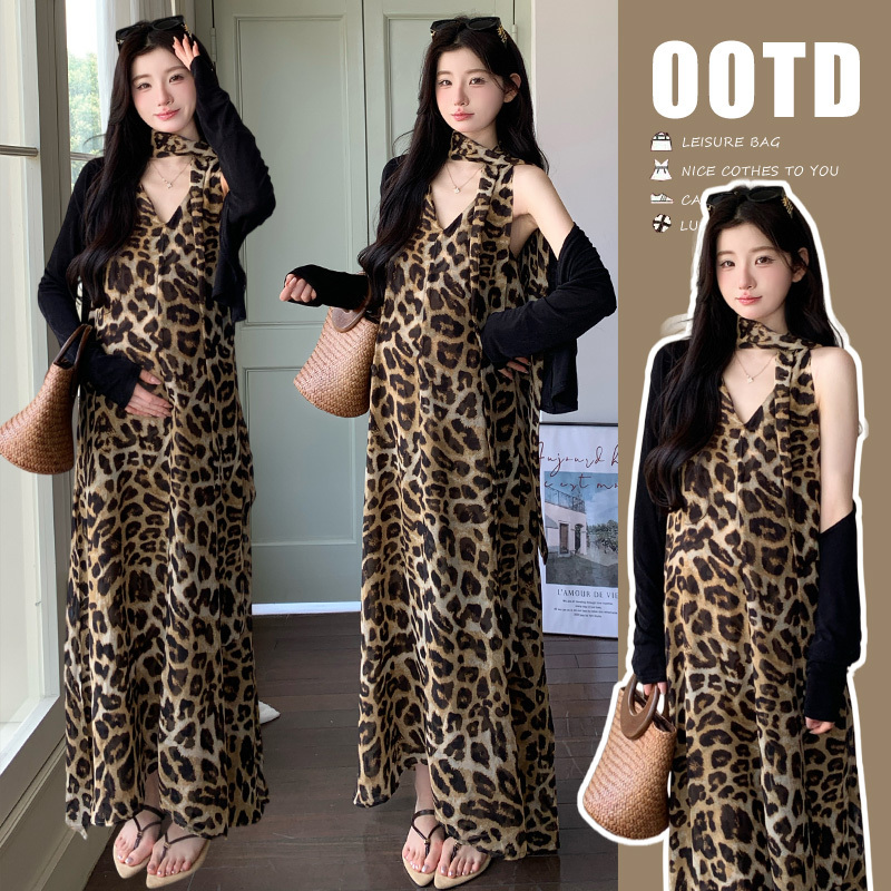 Maternity Dress, Summer Dress, French Style during Pregnancy, Retro, Beautiful, Ribbon Halter, Leopard Print Chiffon Long Skirt, Summer Maternity Dress, Summer Dress, French Style during Pregnancy, Retro, Beautiful, Ribbon Halter, Leopard Print Chiffon Long Skirt, Summer