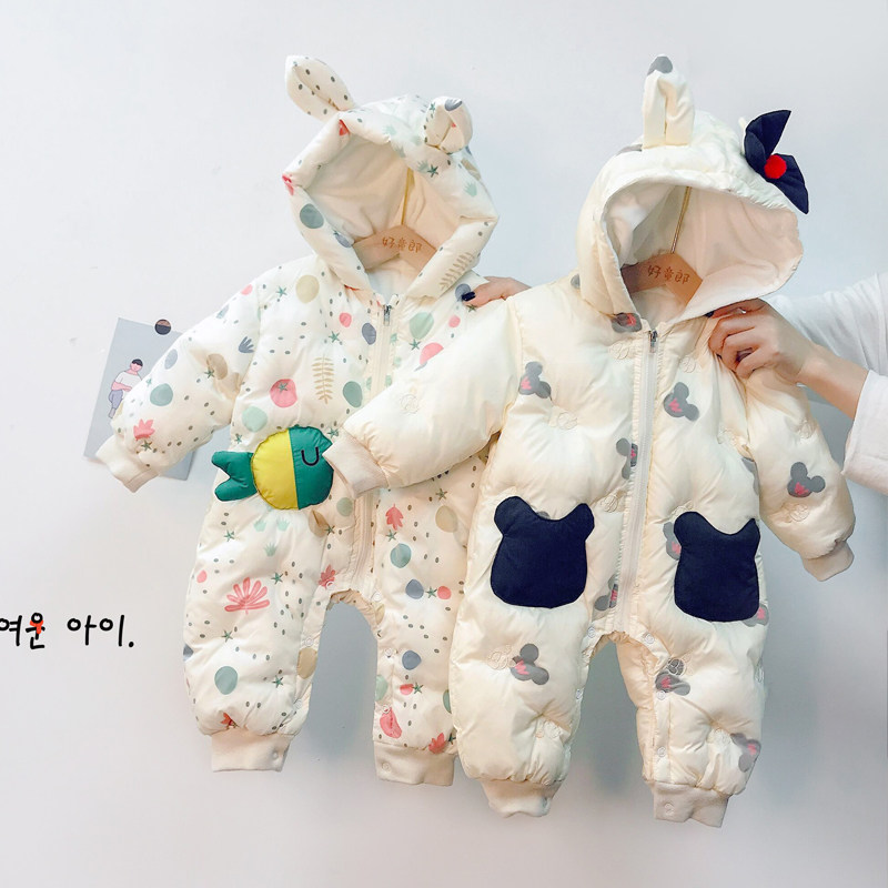 Newborn baby quilted clothes autumn and winter clothes cute baby one-piece outing hugging clothes thickening suit female princess winter