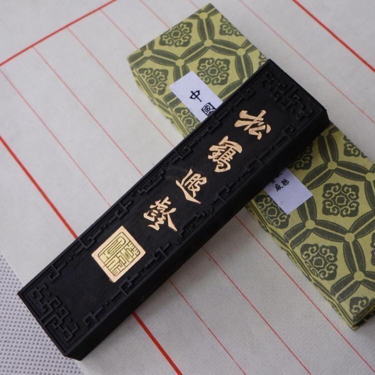 Special price II Two Emblem Ink Authentic Old Hu Kaiwen Pine Crane Extended Year Pine Smoked Ink Ink Strip Ink Block Ink Block Wenfang Four Treasures