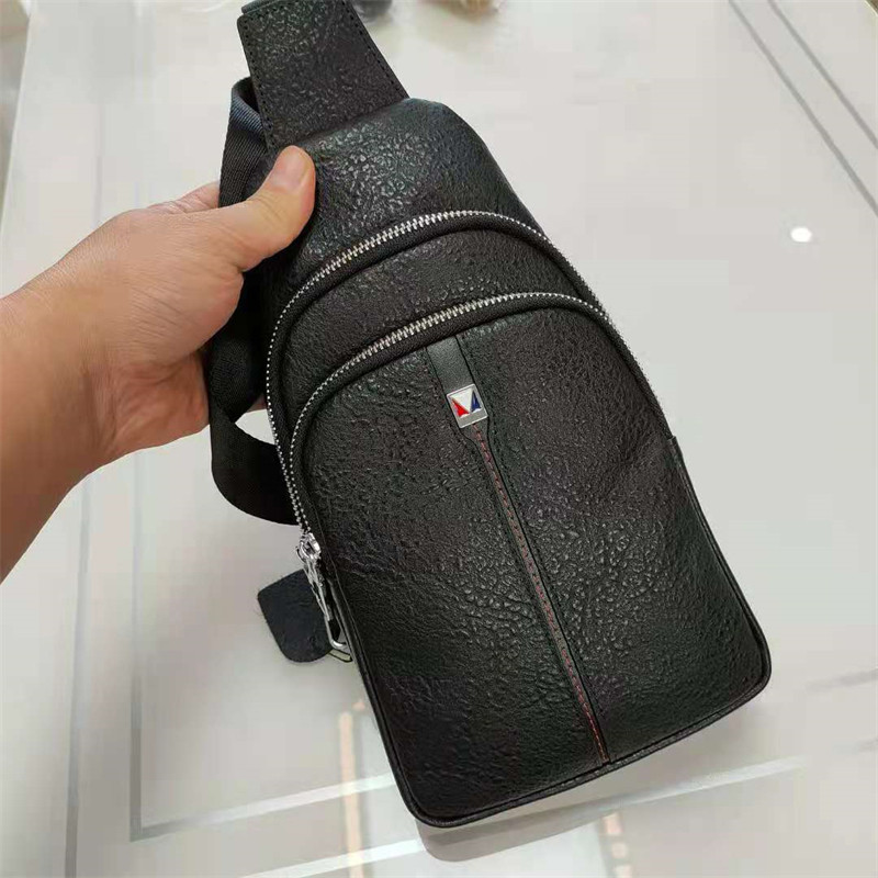 Sports Han Edition Casual Outdoor Chest Bag Sloped Satchel Bag Men's Leather Bull Leather Trend Fashion