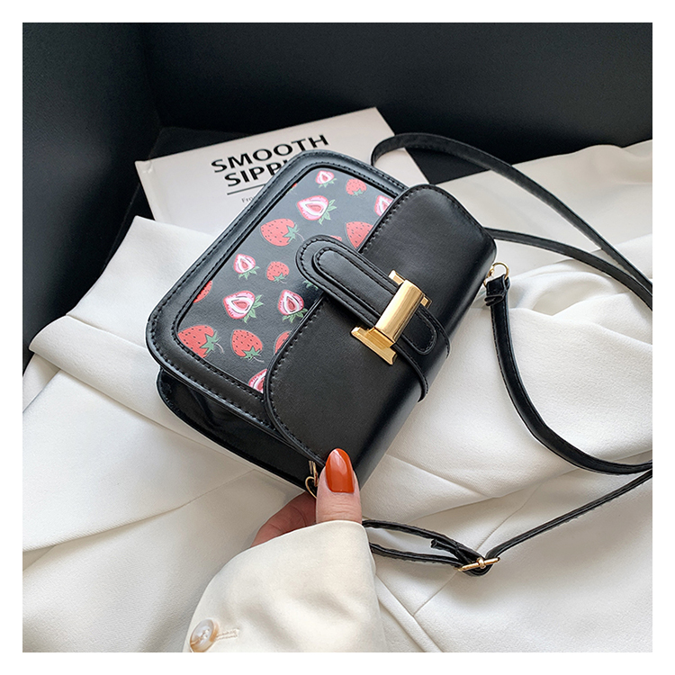 Women's Small Pu Leather Fruit Strawberry Cute Streetwear Square Magnetic Buckle Shoulder Bag display picture 46