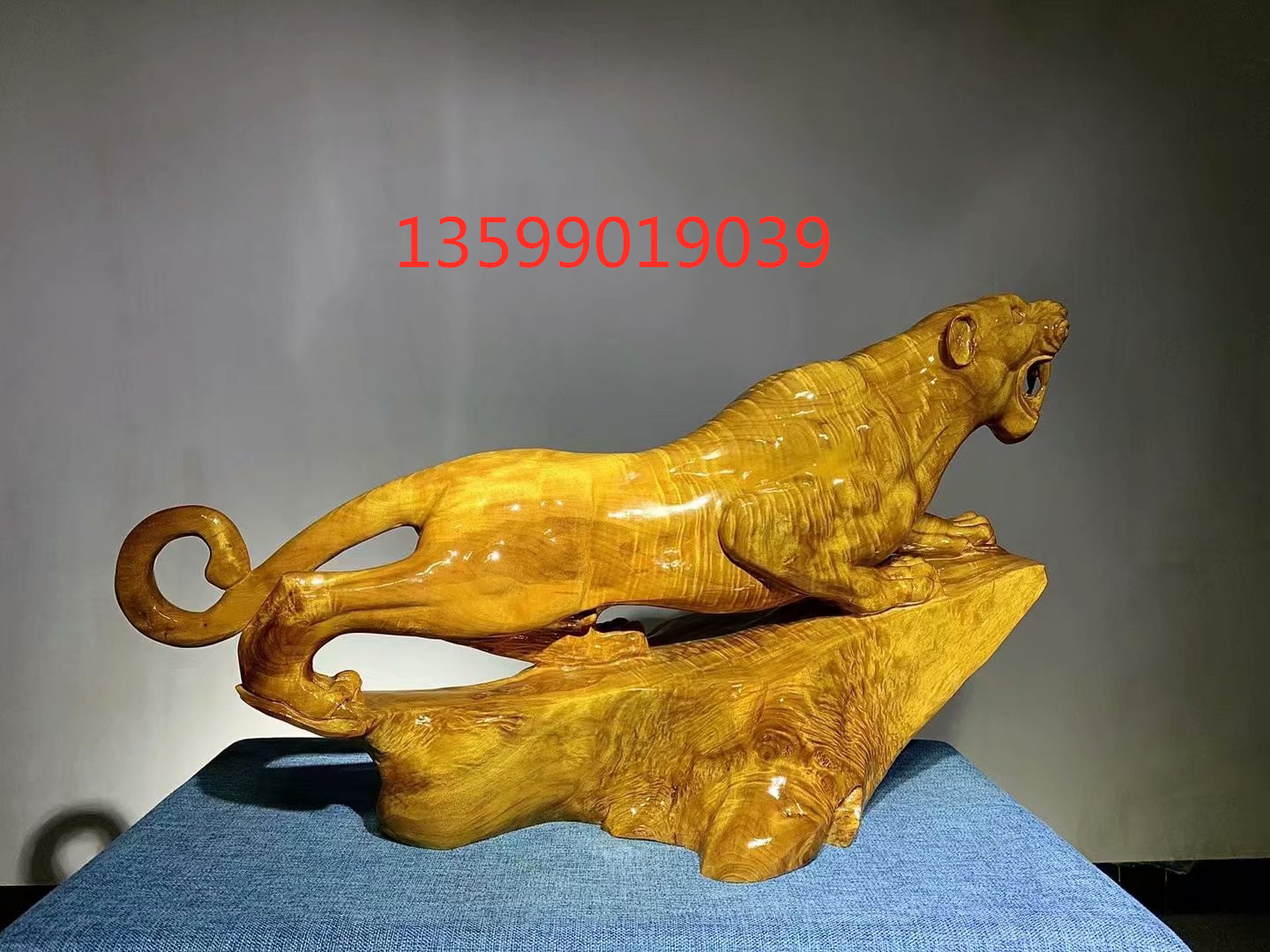 Golden Silk Nangmu Carved Tiger Leopard Xiaoye Sizhen Nangsheng Xiao Pendulum Pieces Animal Craft Gift Pendulum 2021 Fujian Province