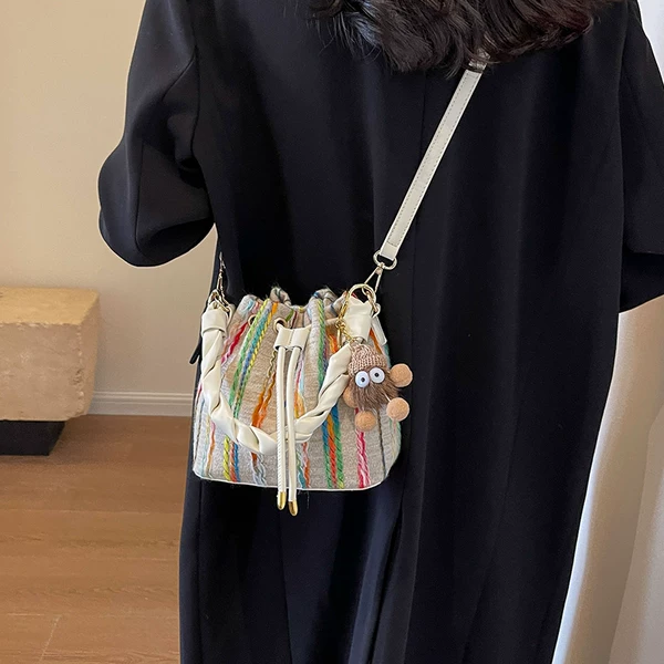 Товары от 艾米兔aimitu潮包 原创定制