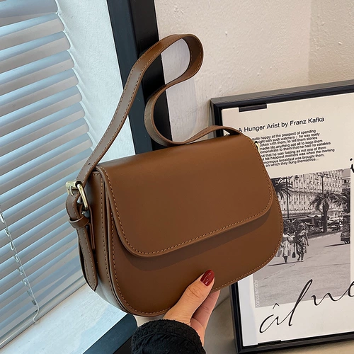 艾米兔 Трендовая портативная сумка на одно плечо