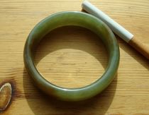 (Cost price promotion) Qinghai Jade (pretty color----sugar bag green)---bracelet---2#
