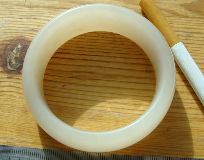 (Beauty welfare) Qinghai jade (light sugar white jade-wild bull ditch old stock) --- bracelet --- 4# 