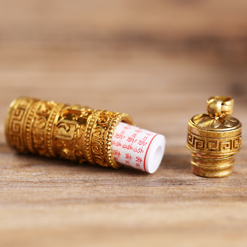 Wheeler Beauty Pure Copper Six Characters True Words Gau Box Guanyin Cursive Mantra Mantra Pendant to Necklace Lovers Pendant