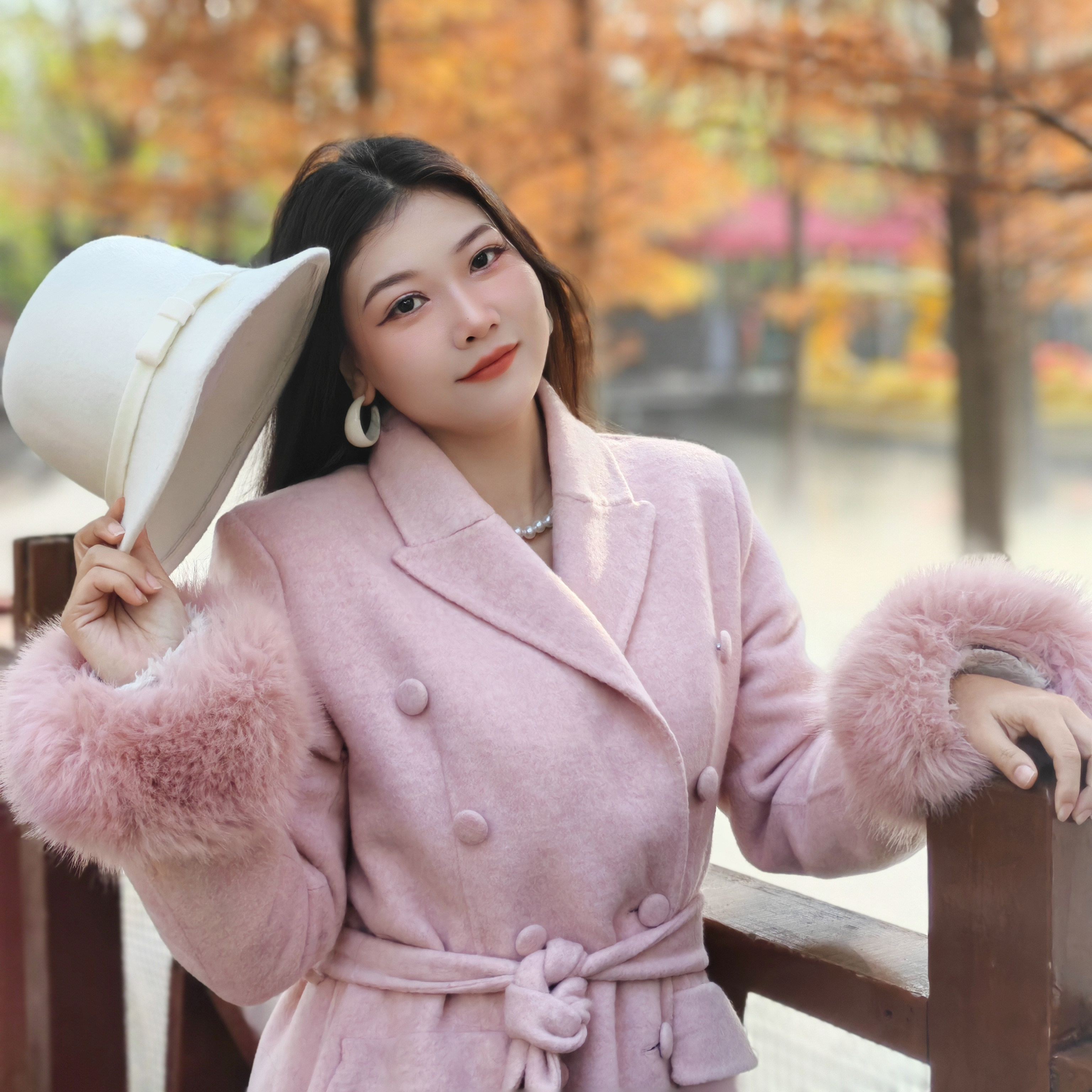 千寻美妆 实体宝藏店的LOGO