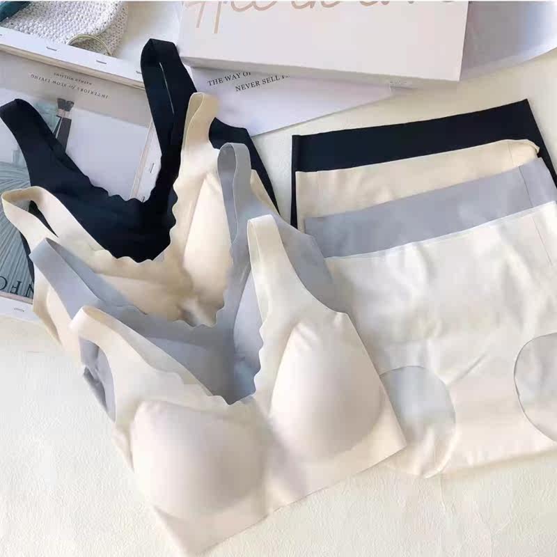 Whitchehin 035 New Latex Mat Thin sleep Underwear Suit Women No Steel Ring Movement Coalestations Without Mark underwear