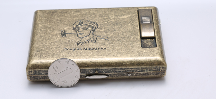 Bật lửa thuốc lá tích hợp với sạc usb siêu mỏng cá tính sáng tạo hộp đựng thuốc lá kim loại nam 20 que di động - Bật lửa hột quẹt bic