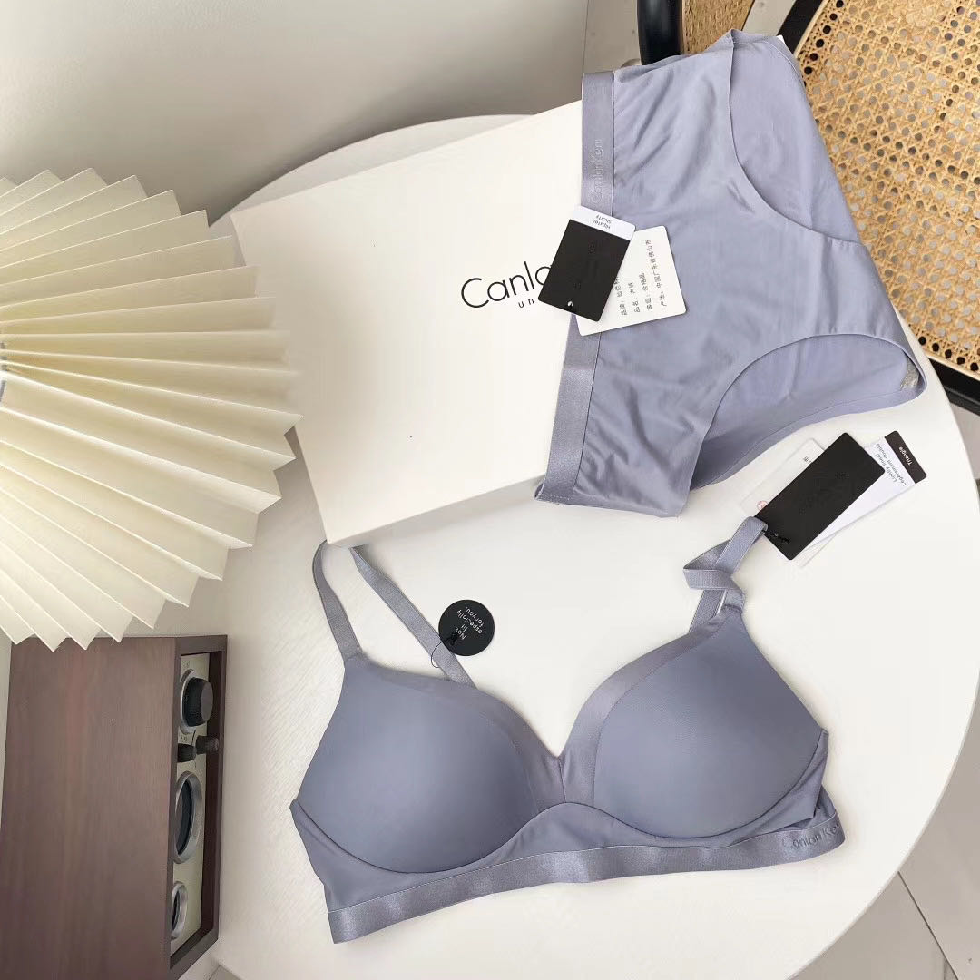 Superior 8-shaped Cards Underwear without steel ring glossy finish No marks slim fit two rows of buttons Soft support Comfortable Bra-Taobao