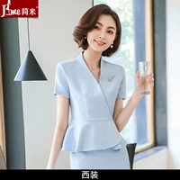 Пиджак классического кроя, короткий рукав