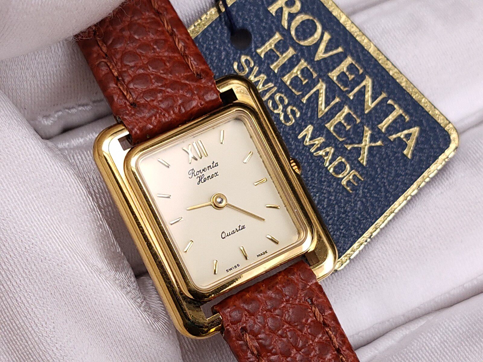 20-06-21 Upper New Millennium stock New products Swiss Lovenda small square Recessed Character Lady Quartz Watches