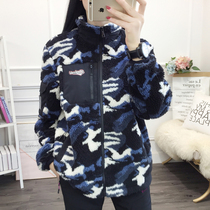 Autumn and winter new outdoor camouflage fleece clothes women thicken warm fleece stitching casual cardigan sweater jacket tide