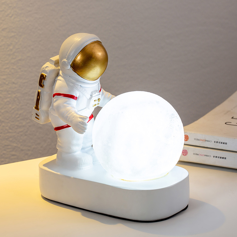 Creative Nordic in Wind Astronaut Sweet Astronaut Lovely Girl Care Bedroom Dressing Desktop