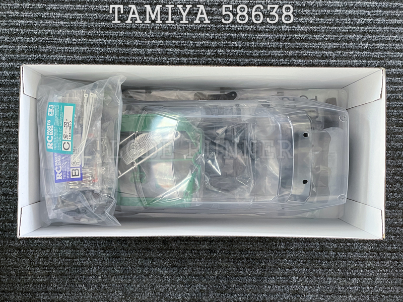 揭秘1/10赛车界的隐形王者：SNRC R2-C V2中后置四驱碳纤电房模