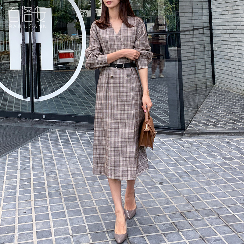 100 Loane V Collar Long Sleeve Plaid Dress Woman Spring New Commute Fashion Temperament Long Dress Double Platoon Button A Character Dress