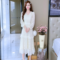 Xiaoxiangfeng dress, feminine design, autumn clothing, 2021 new long over-the-knee long skirt, fairy lace skirt
