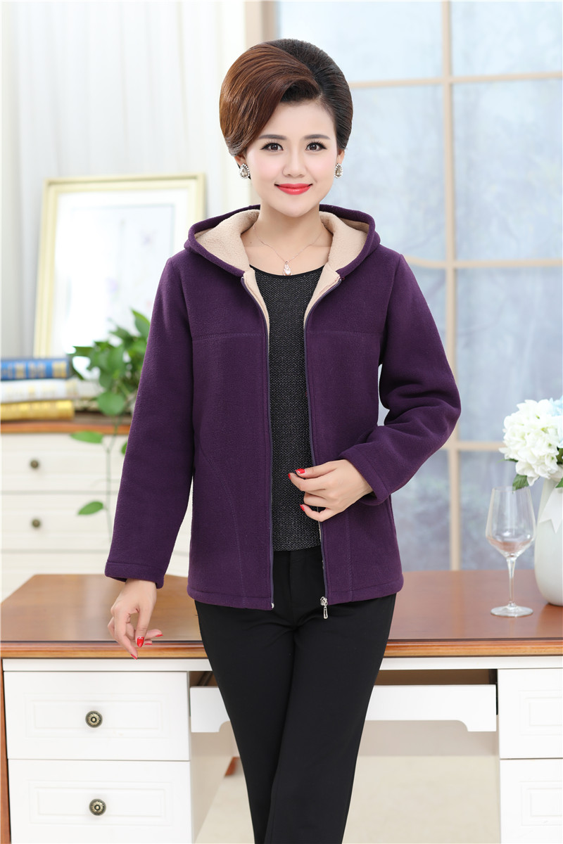 Phụ nữ trung niên mùa thu và mùa đông áo len lông cừu mẹ cỡ lớn lỏng lẻo cộng với áo khoác lông cừu nhung dày các kiểu có áo đồ bộ tuổi trung niên