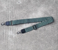 Зеленый ремень отверстия