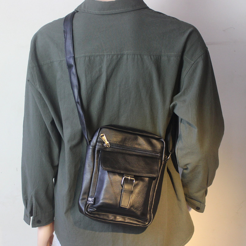 Men's bag messenger bag shoulder bag men's Korean casual multi-layer business bag leather bag travel business shoulder bag
