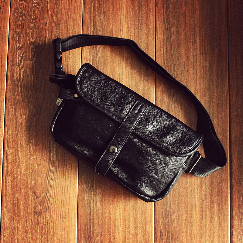 Han Edition Trend Purse Small Satchel Retro men's bag Chest Bag small Shoulder Bag Mobile Phone Bag Carry-on Cigarettes Outdoor Multifunction Leather Bag