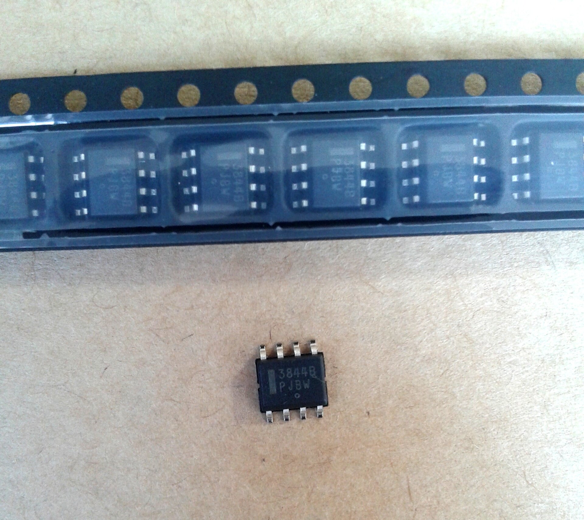 UC3844B power management chip patch 8 foot ON ST and other brands randomly new imported goods