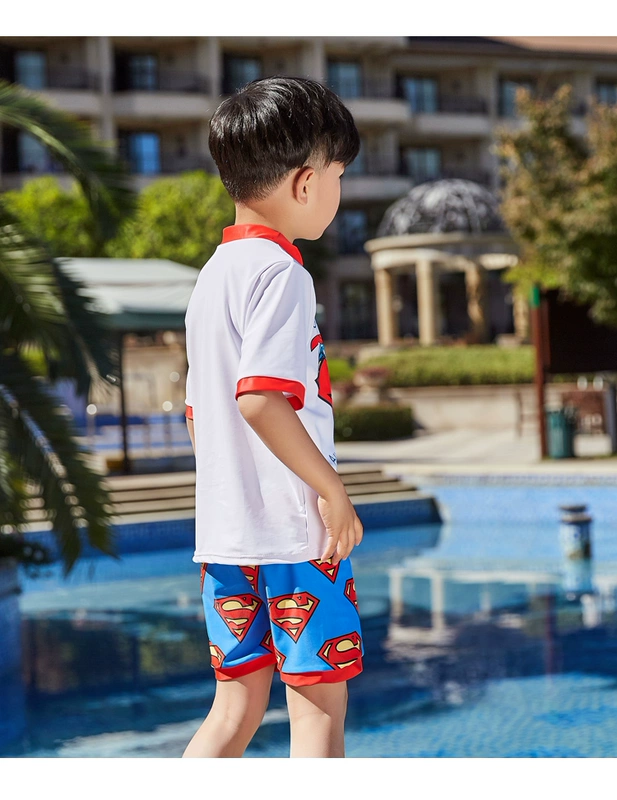 Aonihua 2019 mới cho bé trai áo tắm ngắn tay chia đôi trong quần bơi trẻ em quần bơi thân rộng mũ bơi ba mảnh áo tắm thủy triều - Bộ đồ bơi của Kid
