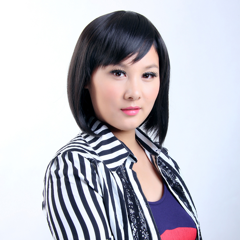 Hao Yi tried new short - haired female bobo head short - haired pear head wave head Qi Liu Hai all the wig