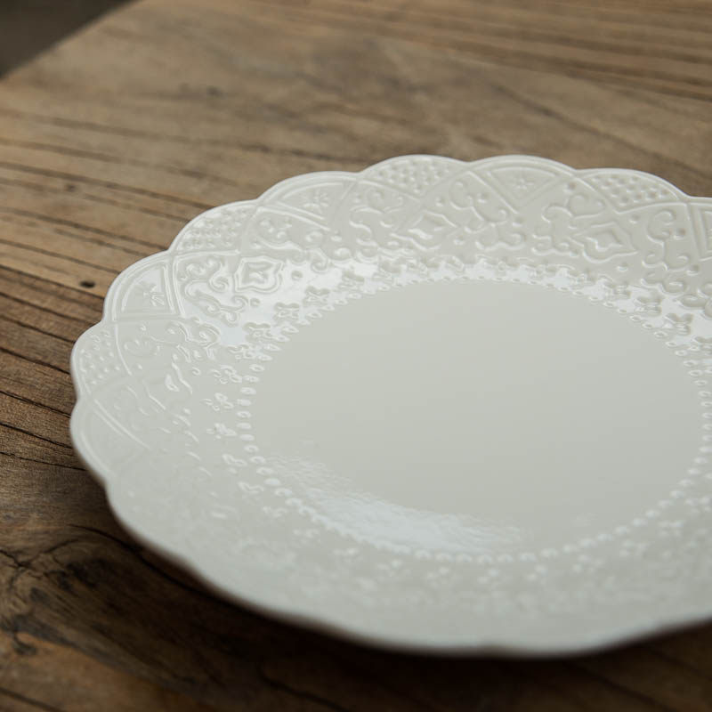 (E4) European-style baroque exquisite lace pattern flat dish plate with high temperature porcelain underglaze color