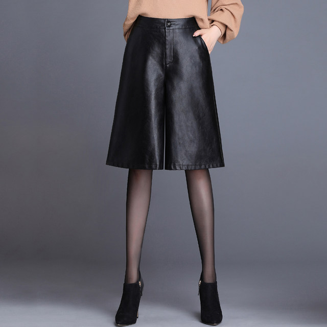 2023 new shorts, high-waisted six-point pants, leather pants for women, autumn and winter outer wear, slim wide-leg pants, loose-fitting mid-length pants